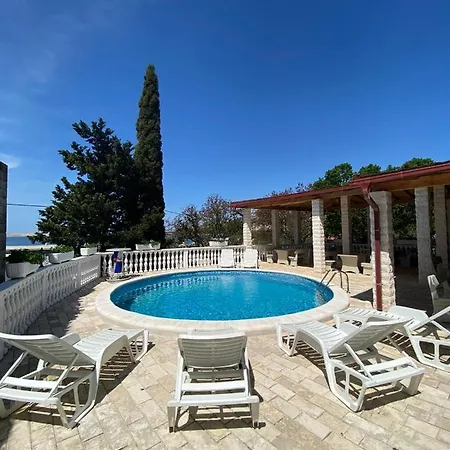 Holiday park Mobile Homes Punta 3*